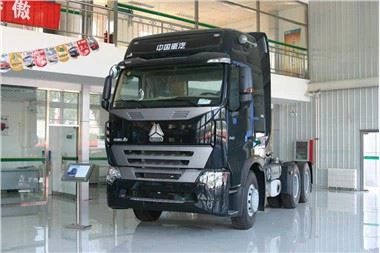 Traktor Gas Asli HOWO 6×4 A7 terpakai