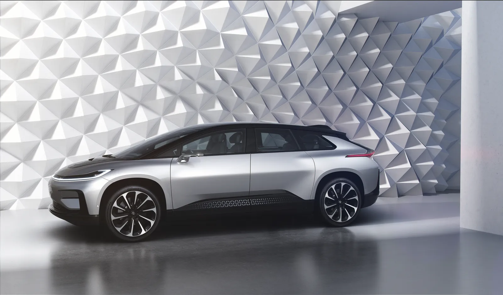Faraday Future Merancang Untuk Menjalankan Pemisahan Stok Terbalik Dan Menang...