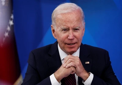 Biden Menandatangani Perintah Sekatan Pelaburan Terhadap China; China Menjawa...
