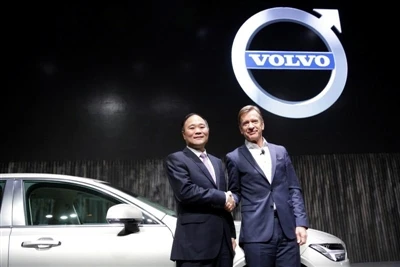 Geely Akan Menjual Saham Kereta Volvo Bernilai $388 Juta
