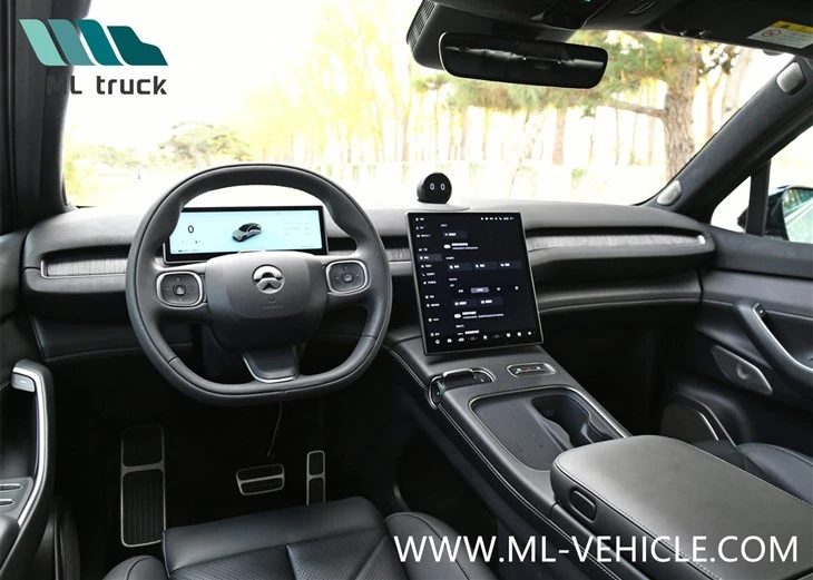 NIO EC7