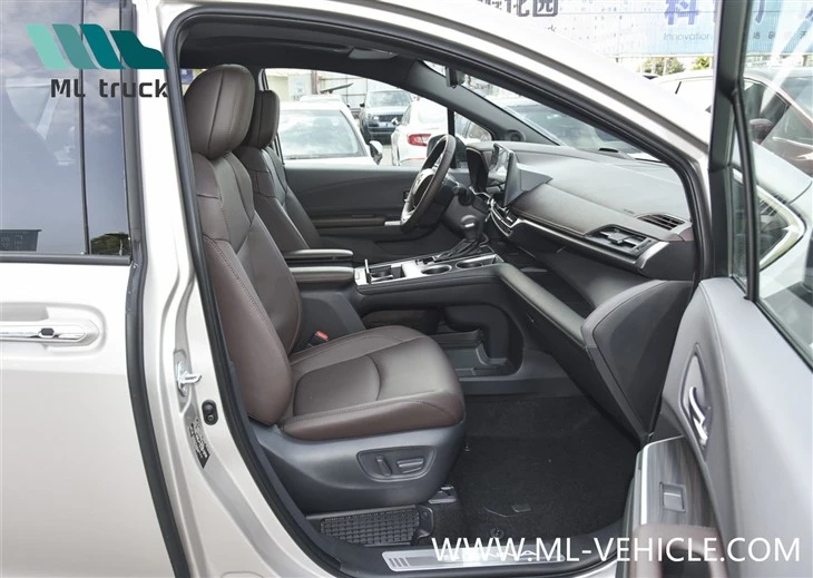 2023 Toyota Sienna 2.5L Hybrid