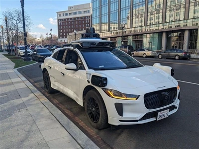 Waymo Kumpul $5.6 Bilion Untuk Memperluas Perkhidmatan Teksi Autonomi