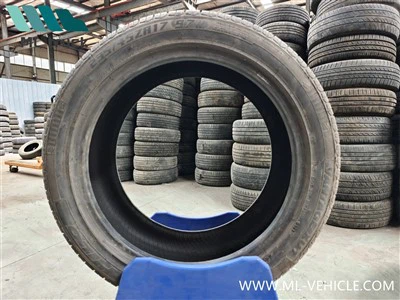 Tayar 235/45R17 terpakai
